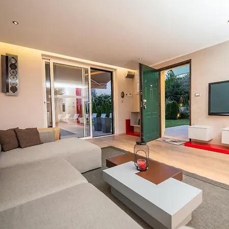 Visore - Victor Lejlighed